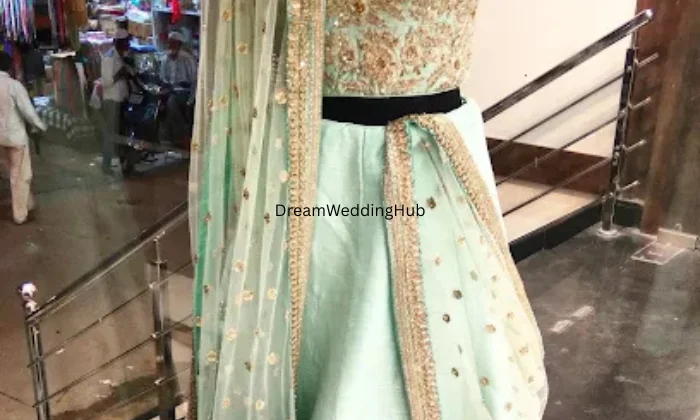 Seasons Clothing Store